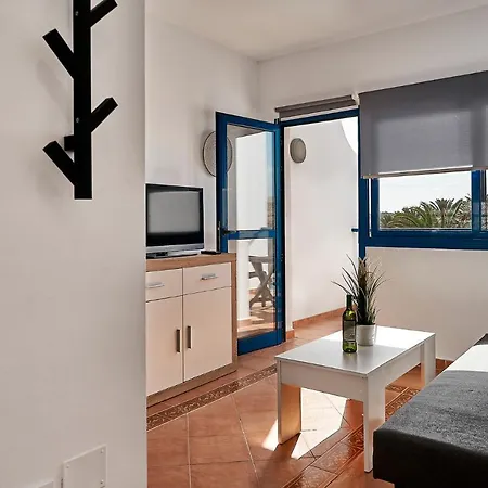 Апартаменты Costasun And Pool Коста Калма